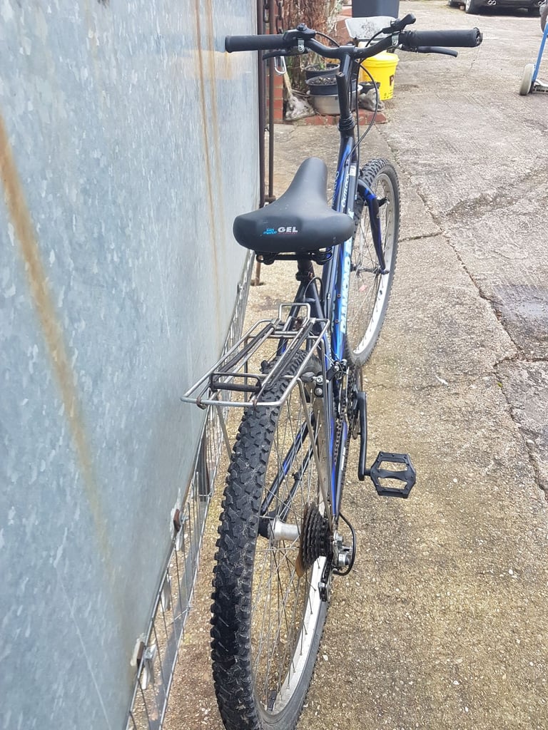 Diamondback Outlook (black/blue) 26 inch wheel adults bike,Shimano gears,gel saddle,stand rack