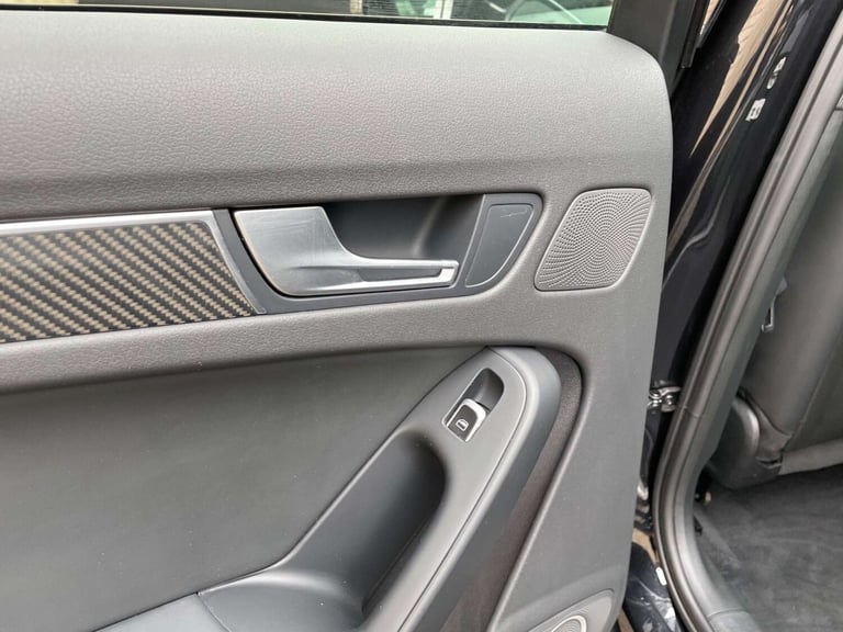 2014 Audi A4 4.2 RS 4 FSI Quattro Auto 4WD 5dr Estate Petrol Automatic