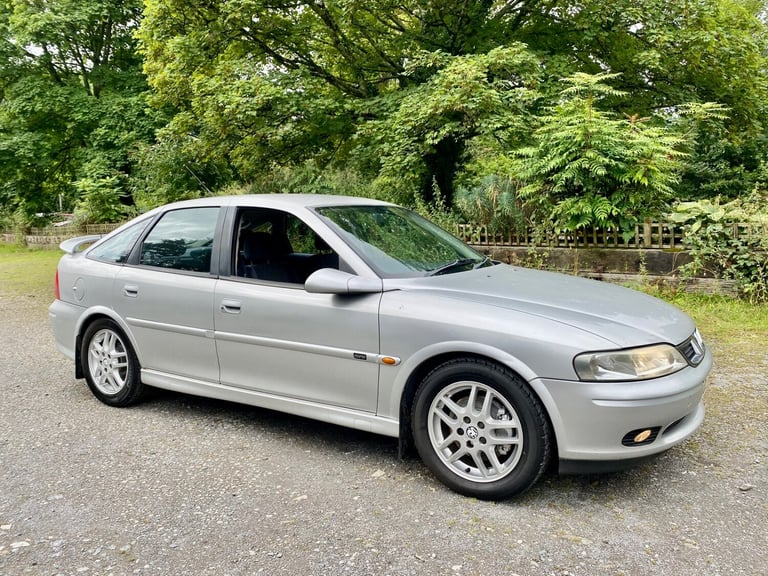 2000 Vauxhall Vectra 2.0 SRi 140 5dr HATCHBACK Petrol Manual