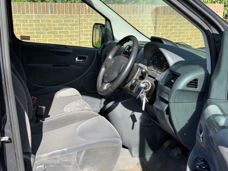 2014 14 PEUGEOT EXPERT TEPEE 2.0 HDI LEISURE 130BHP L1 9 SEATER MINI BUS MPV DIE