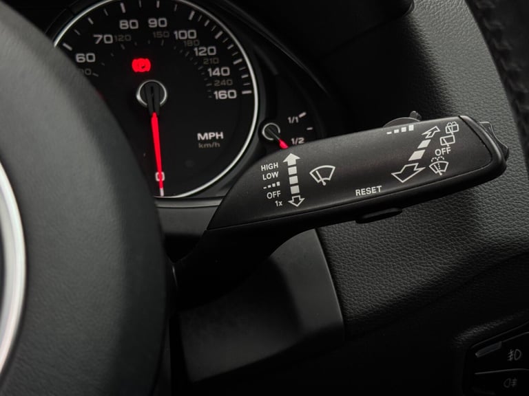  Audi Q5 2.0 TDI S line Plus Special Edition S Tronic quattro Euro 6 (s/s) 5dr Diesel Automatic