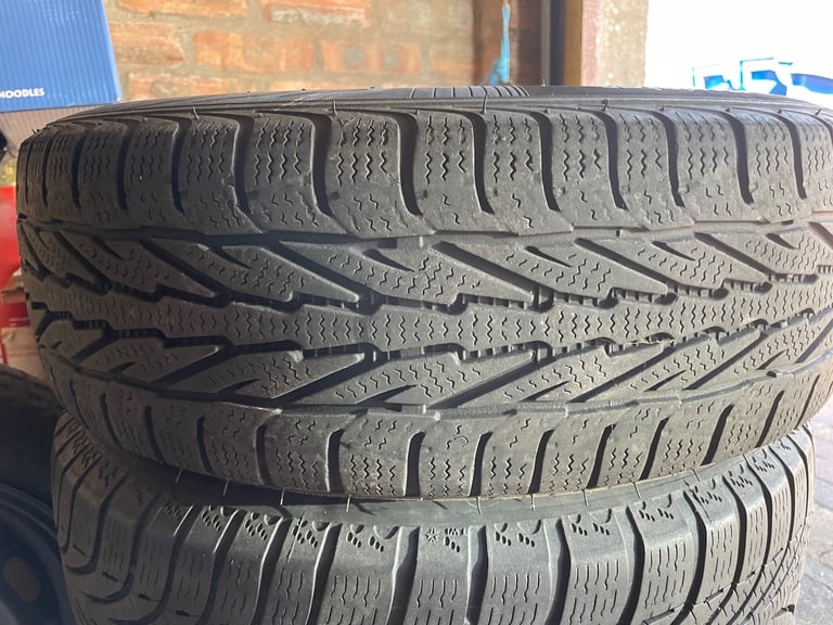 Ford fiesta 14 inch steel wheels and very good winter tyres 4x108