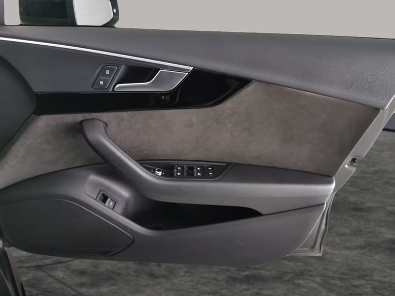 2019 Audi A4 35 TFSI Black Edition 5dr S Tronic ESTATE PETROL Automatic