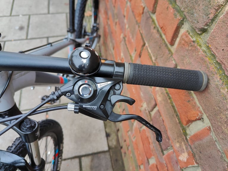 SERVICED (6107) 27.5" SARACEN TUFFTRAX 24-speed Aluminium Mountain BIKE Disc Brakes BICYCLE Size S/M