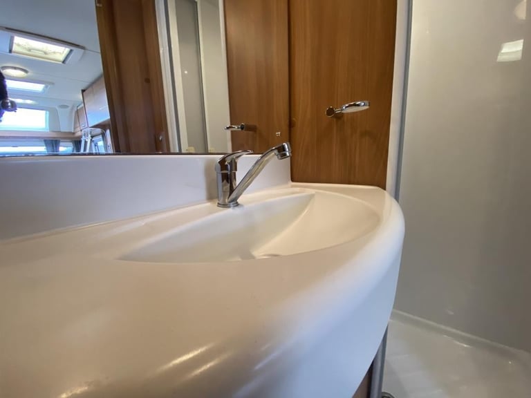 2012 SWIFT CHALLENGER SPORT 524 TOURING CARAVAN
