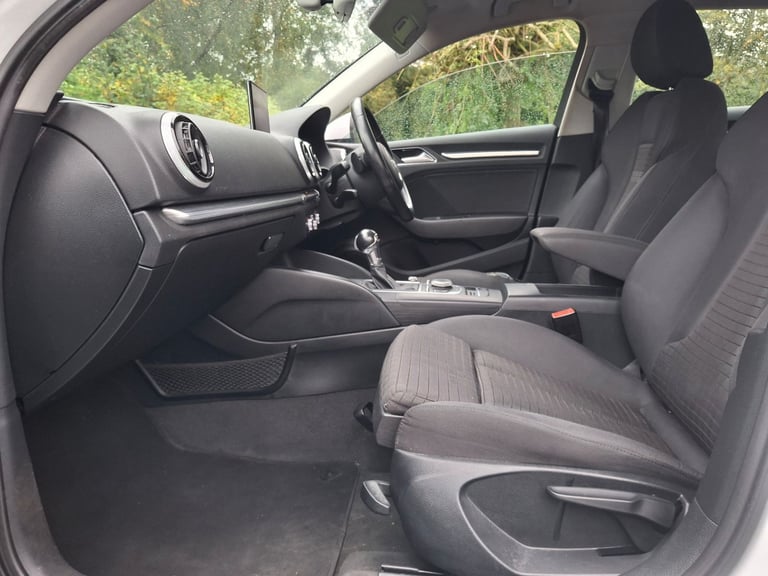 Audi, A3, Saloon, 2015, Semi-Auto, 1598 (cc), 4 doors