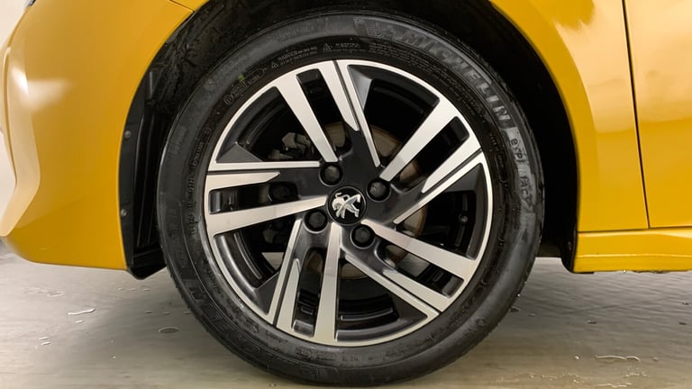 2023 Peugeot 208 1.2 PureTech Active Premium + Hatchback 5dr Petrol Manual Euro 6 (s/s) (75  Hatc...