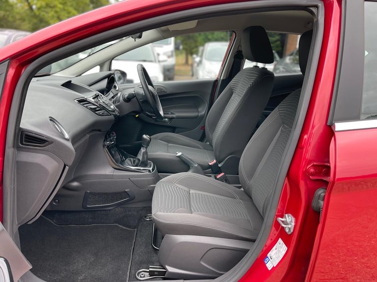 FORD FIESTA 1.0 T EcoBoost Zetec 2015