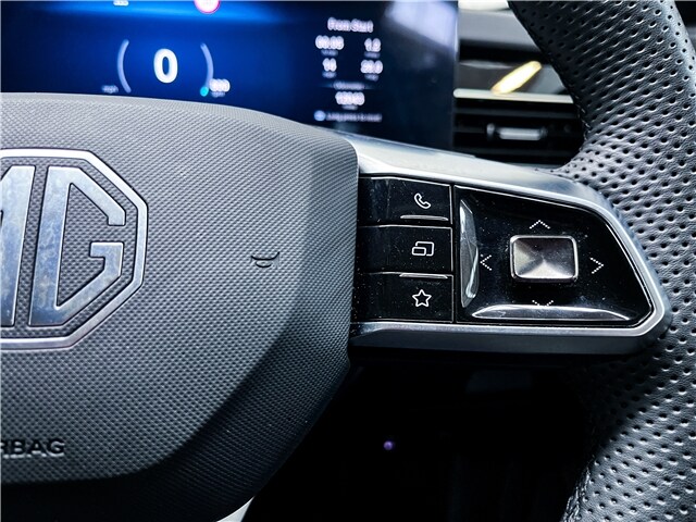 2025 MG MG HS 1.5 T-GDI Trophy 5dr Hatchback Petrol Manual