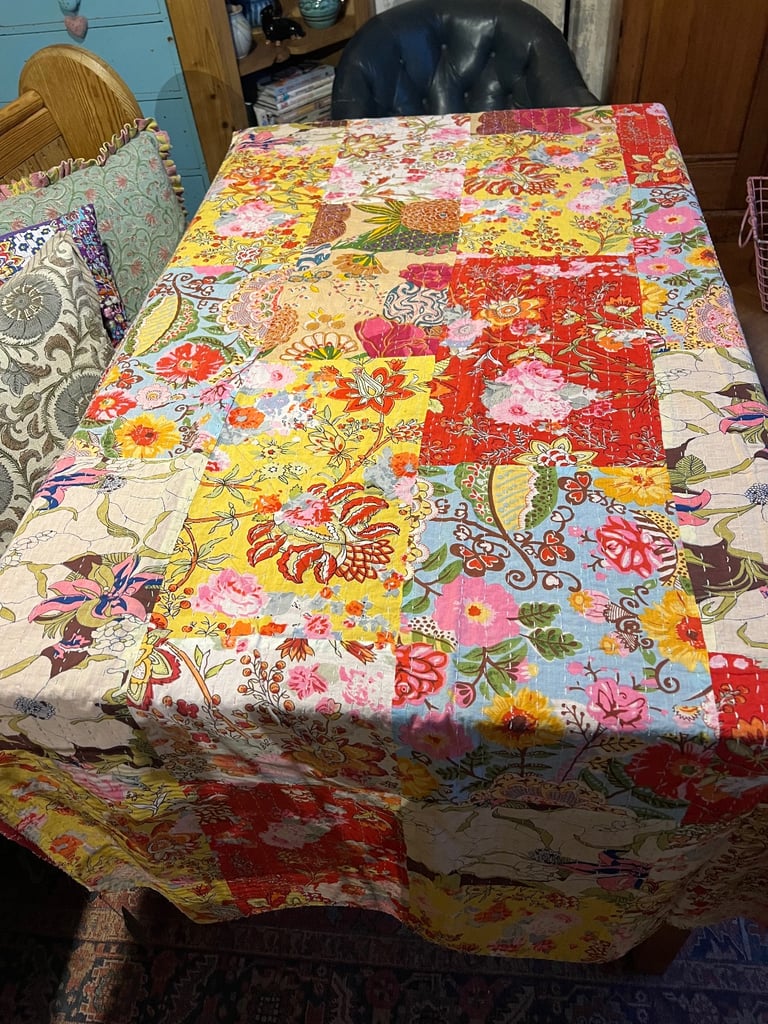 image for GORGEOUS FLORAL PATCHWORK INDIAN BLOCK PRINT KANTHA COTTON THROW BLANKET BED SPREAD 220 X 204 CM 