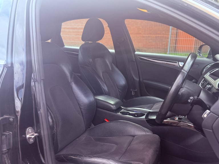 Audi, A4, Saloon, 2010, Manual, 1968 (cc), 4 doors