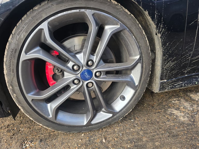 Genuine St ford 19" alloys 