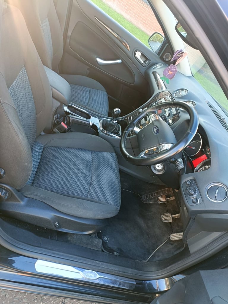 Ford Mondeo Ghia 2.0tdci 2009