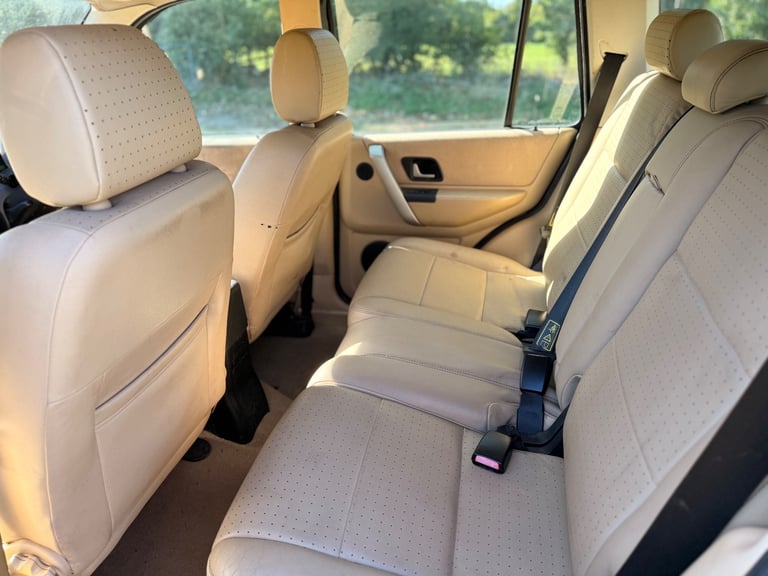 AUTOMATIC 4x4 LANDROVER FREELANDER