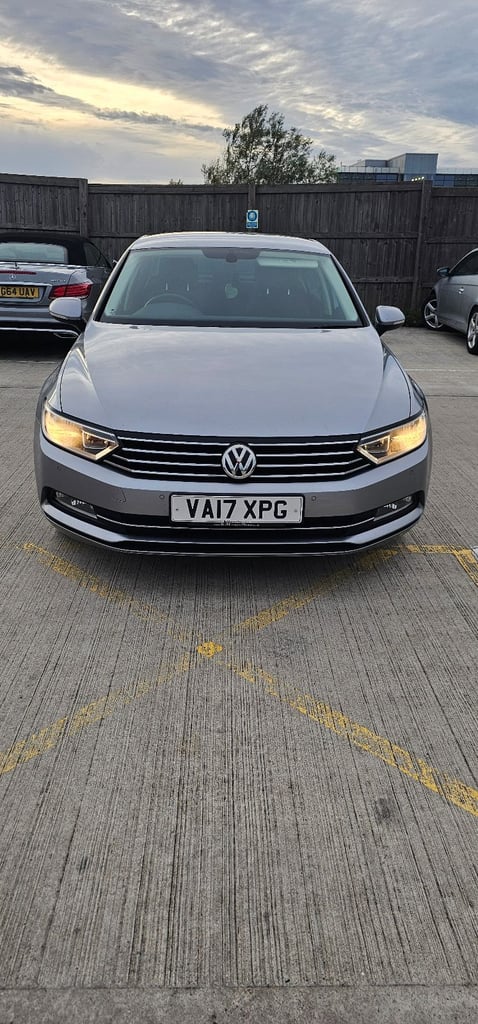 image for Volkswagen, PASSAT, Saloon, 2017, Manual, 1598 (cc), 4 doors