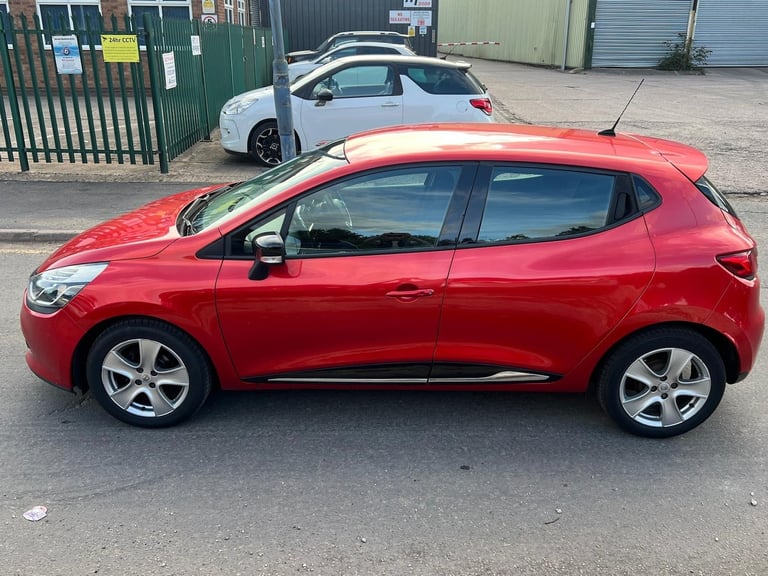 2013 Renault Clio 1.2 16V Dynamique MediaNav 5dr HATCHBACK Petrol Manual