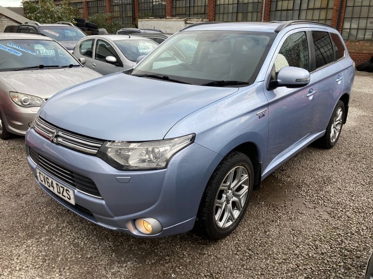 image for 2014 Mitsubishi Outlander 2.0 PHEV GX4hs 5dr Auto ESTATE Petrol Parallel Phev Automatic