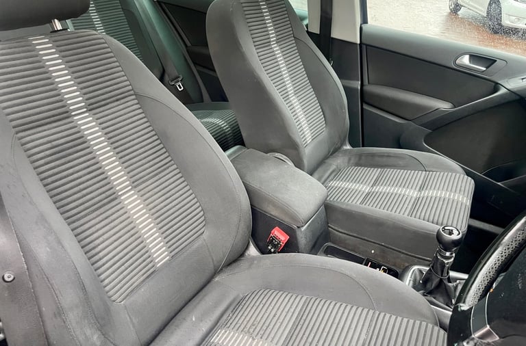 2010 Volkswagen Tiguan R Sport 4 Motion Read Add Drives Mint