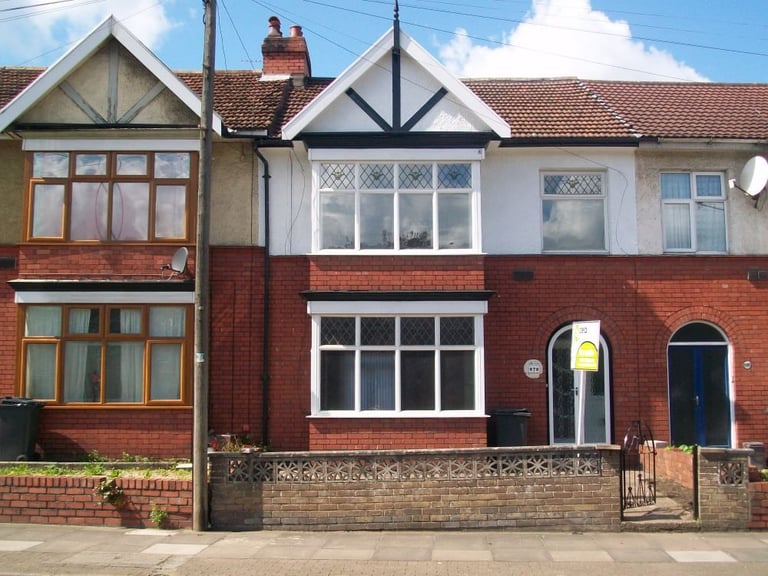 ****STUDENT OR PROFESSIONAL PROPERTY****