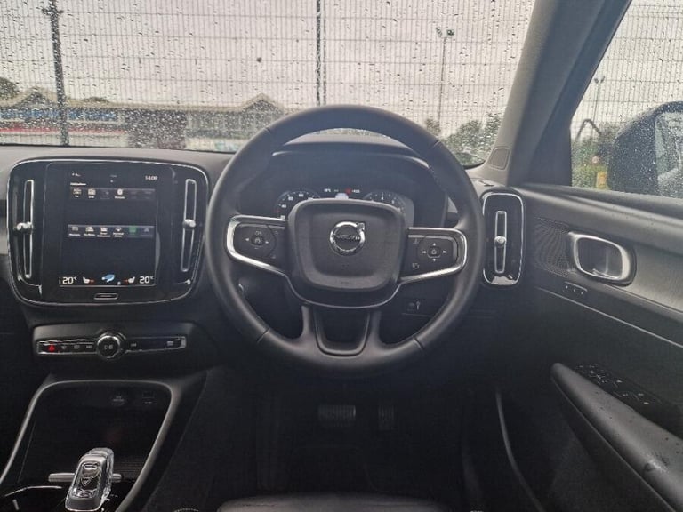 2022 Volvo XC40 2.0 B4 MHEV Inscription Pro SUV 5dr Petrol Hybrid DCT Auto AWD Euro 6 (s/s) ESTAT...