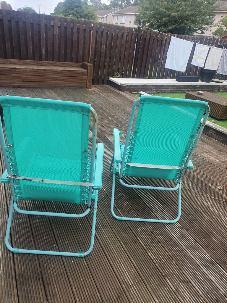 SUN LOUNGERS (PAIR)