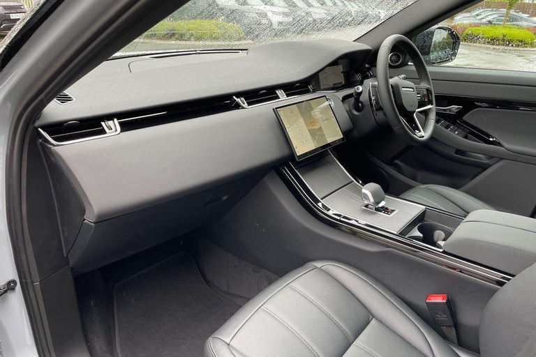 2025 Land Rover Range Rover Evoque 1.5 P270e Dynamic SE 5dr Auto ESTATE PETROL/ELECTRIC Automatic