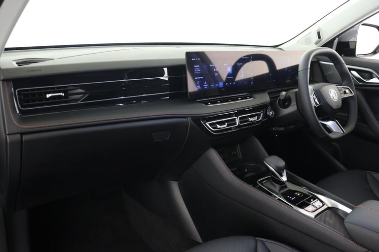 2025 MG MG HS 1.5 T-GDI Hybrid+ Trophy 5dr Auto Hatchback Hybrid Automatic