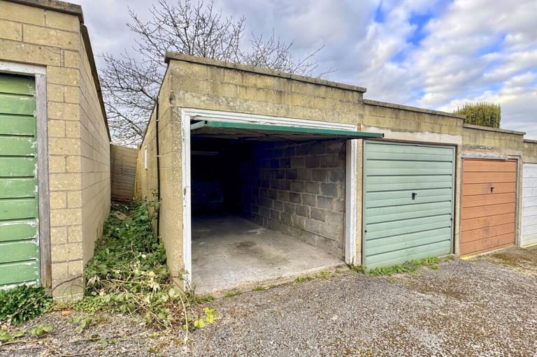 Standard Garage  to Rent by RUH in Weston Village ,Bath.