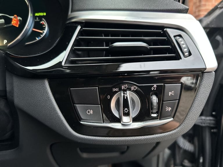 2017 BMW 5 Series 520d SE 4dr Auto SALOON DIESEL Automatic