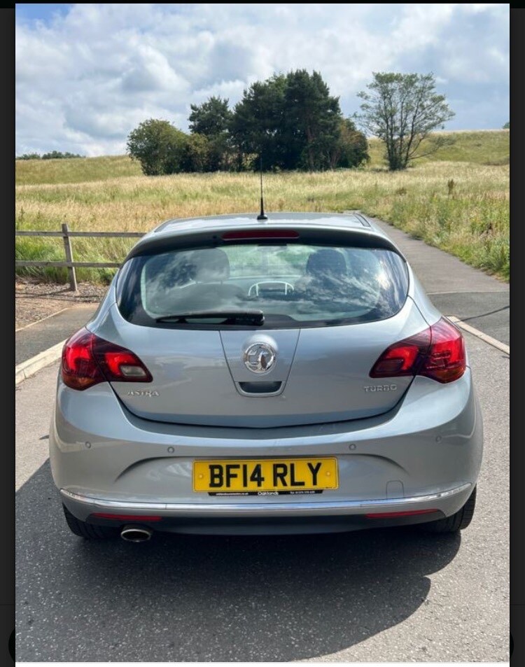 2014 Vauxhall Astra 1.4T 16V SRi 5dr HATCHBACK Petrol Manual