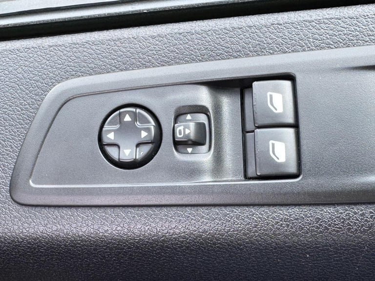 2022 Toyota PROACE CITY Verso 1.5D Shuttle Medium MPV 5dr Diesel Manual MWB Euro 6 (s/s) (9 Seat)...
