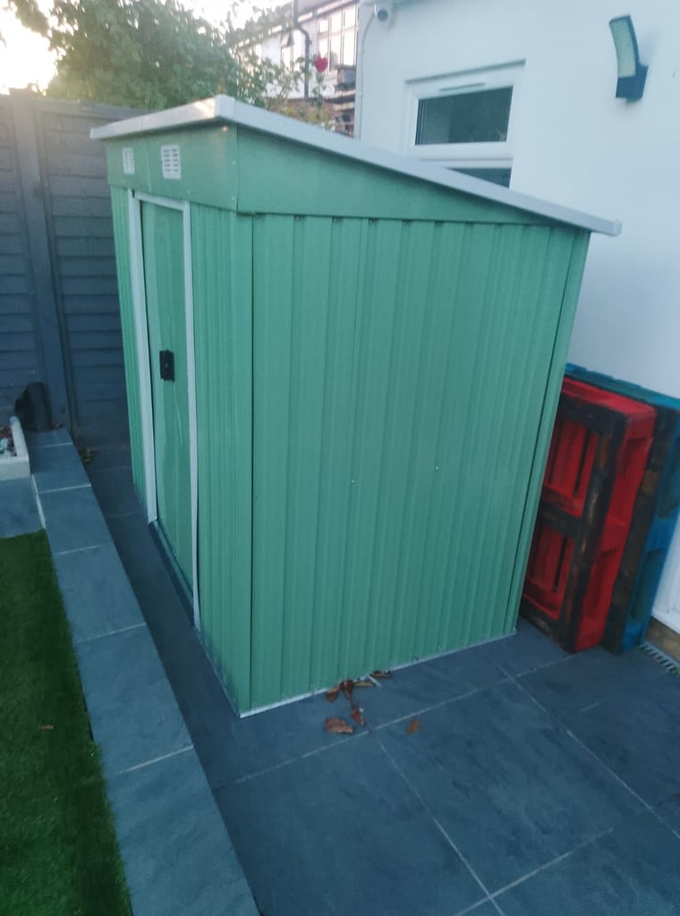 7x4ft Outside Sunny Garden Shed
