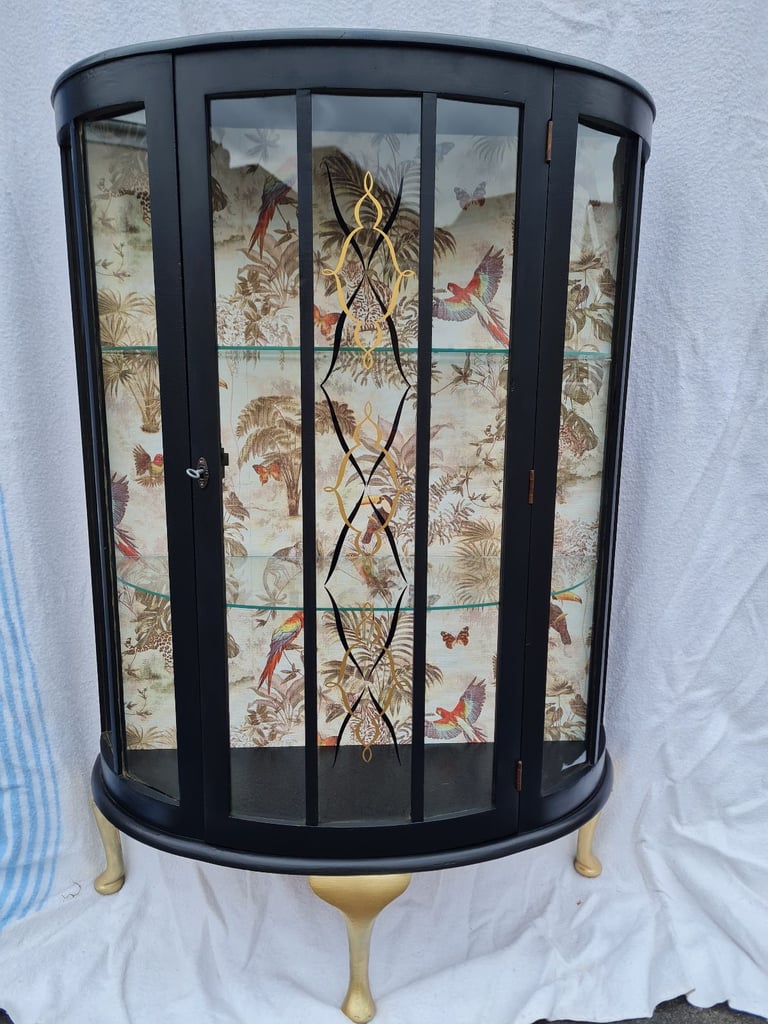 image for Gin cabinet display 