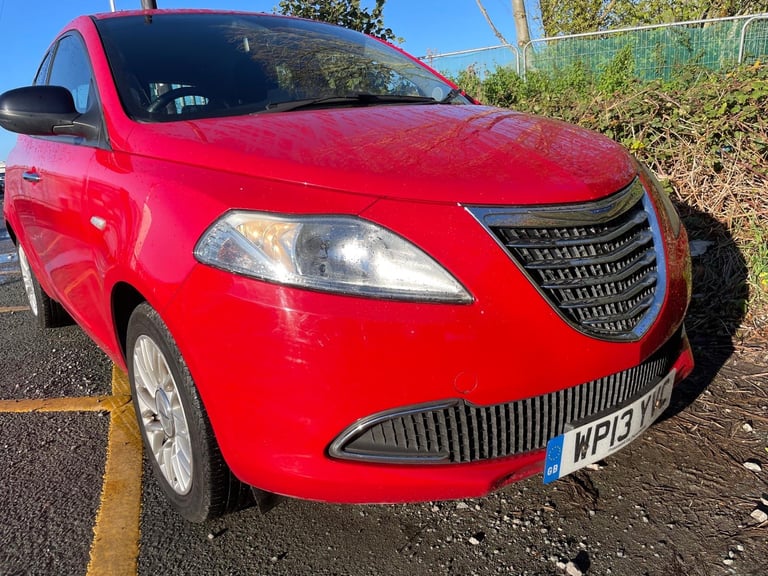 CHRYSLER YPSILON 1.2 SE 13 REG RED 5 DOOR SERVICE HISTORY MOT MARCH 22ND 2026 TAX £35 LOW INSURANCE 