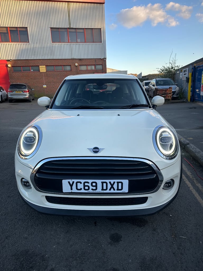 image for Mini, HATCHBACK, Hatchback, 2019, Semi-Auto, 1499 (cc), 5 doors