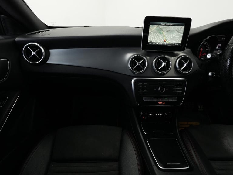 2016 Mercedes-Benz CLA 2.1 CLA220d AMG Line Coupe 7G-DCT Euro 6 (s/s) 4dr SALOON Diesel Automatic