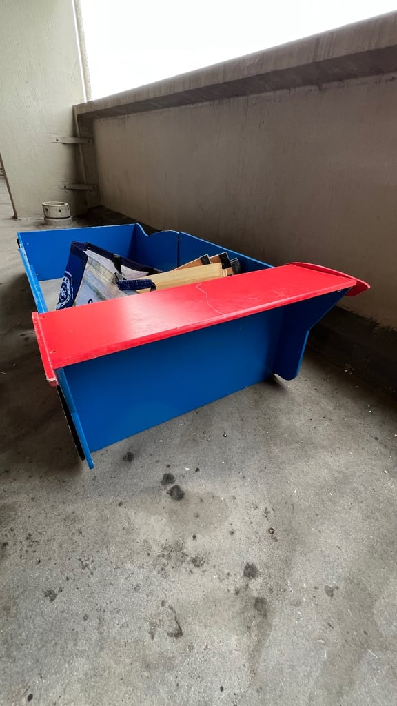 Children’s Race Car Bed