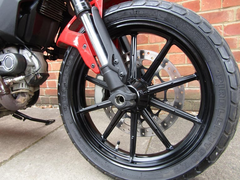 DUCATI SCRAMBLER 800  FULL SERVICE , ONE PREVIOUS OWNER ,VERY LOW MILES