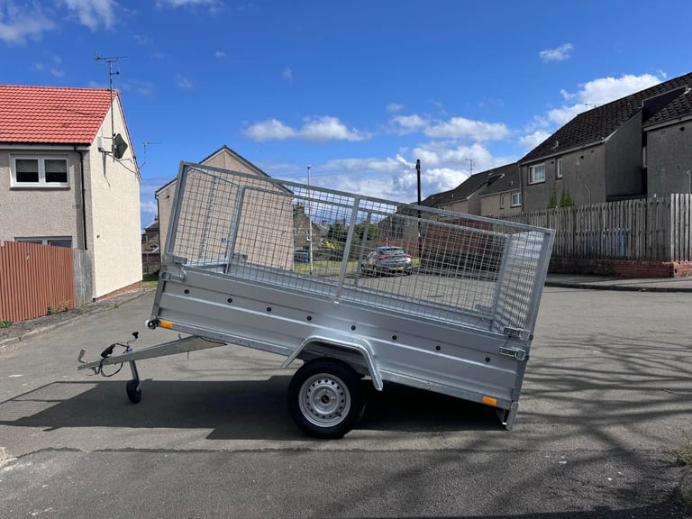 Brand New 7,7ft x 4,2ft Single Axle Trailer With 80CM Mesh And Ramp 750KG
