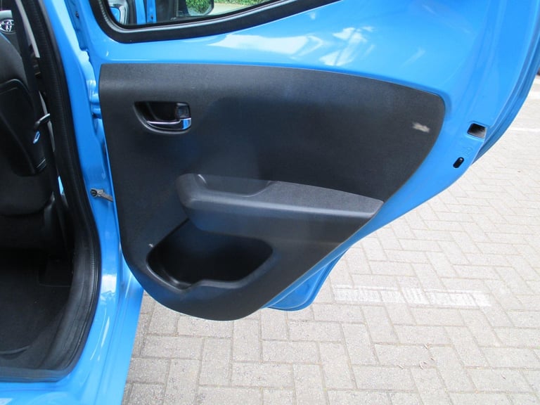 2016 Toyota AYGO 1.0 VVT-i x-cite Euro 6 5dr HATCHBACK Petrol Manual