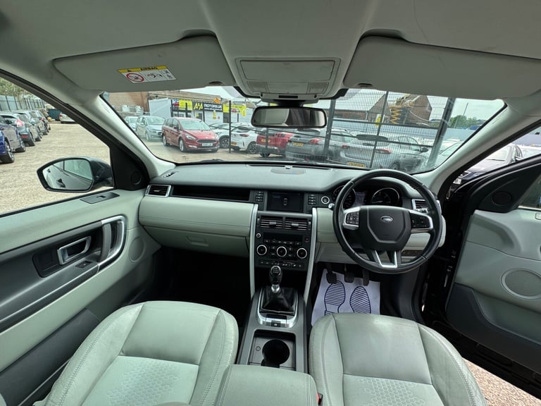 2015 Land Rover Discovery Sport 2.0 TD4 SE Tech 5dr [5 Seat] ESTATE Diesel Manual