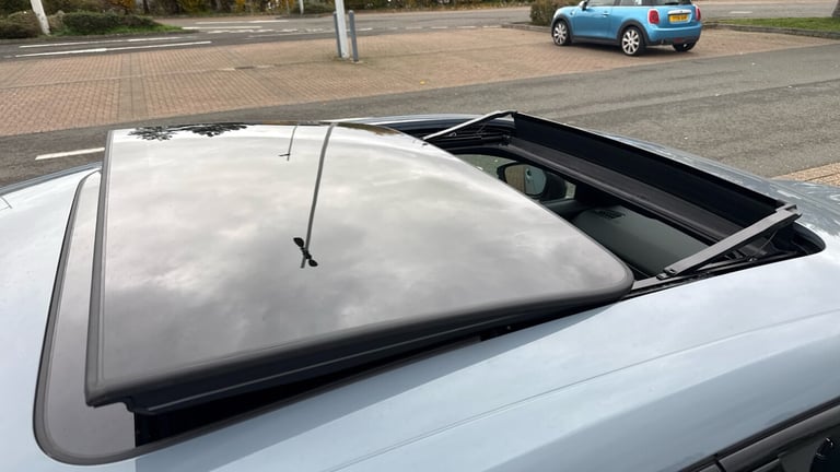 2025 Honda Civic HONDA Civic 2.0 Ehev Advance 5Dr CVT Hatchback Hatchback Hybrid Automatic