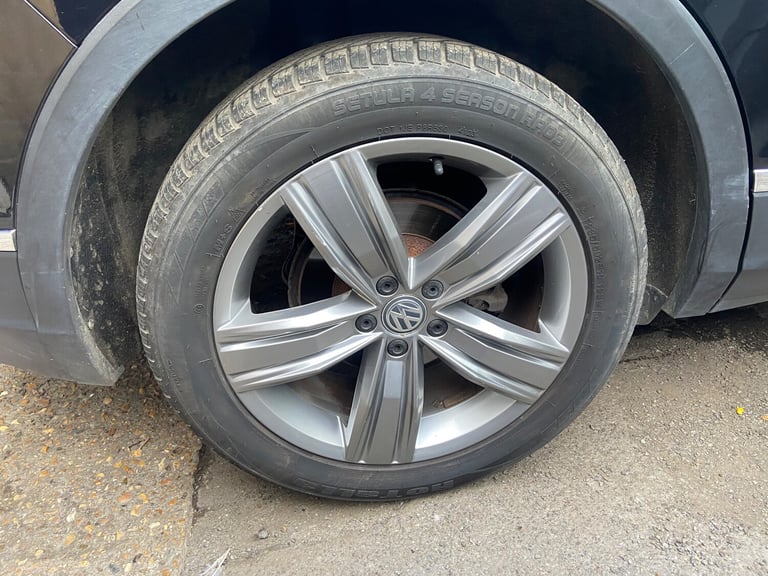 2019 Volkswagen Tiguan 2.0 TDI SEL SUV 5dr Diesel DSG Euro 6 (s/s) (150 ps)