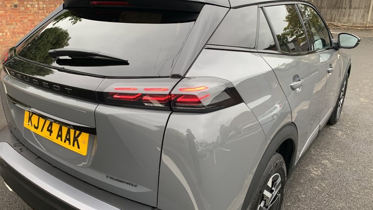 2025 Peugeot 2008 1.2 HYBRID GT SUV 5dr Petrol Hybrid e-DSC6 Euro 6 (s/s) (136 ps) SUV Hybrid Aut...