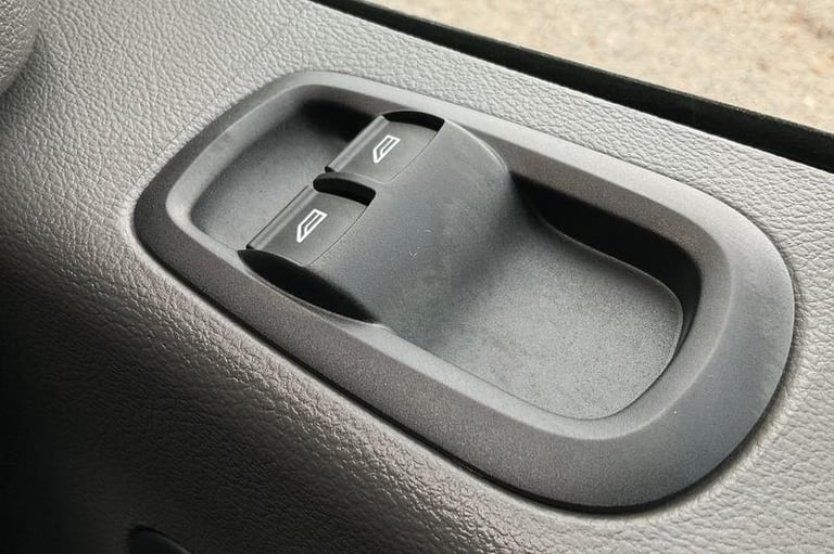 2025 Ford Transit 460 Leader L4 H3 ELWB High Roof 17 Seat Minibus RWD 2.0 EcoBlue 165ps, FRON Min...