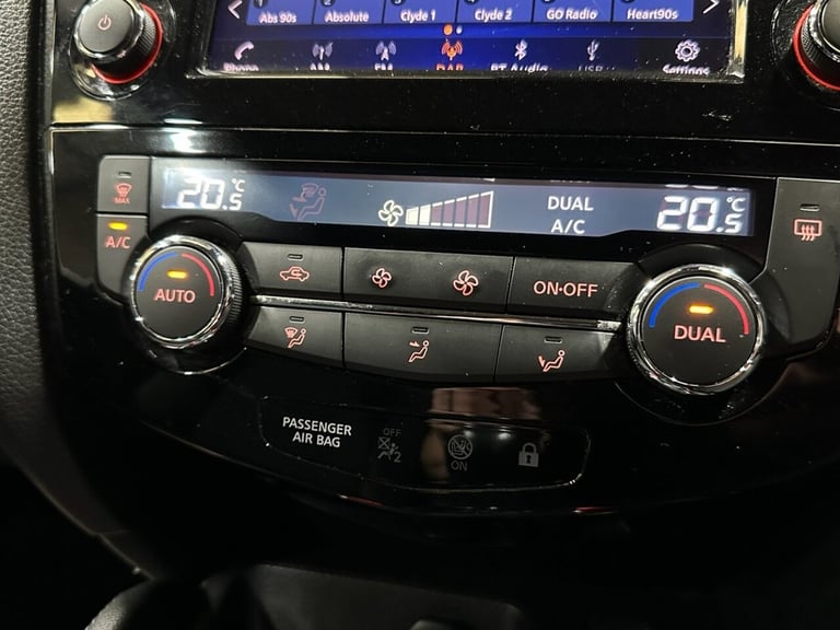 2019 Nissan Qashqai 1.3 DIG-T N-Connecta SUV 5dr Petrol Manual Euro 6 (s/s) (160 ps) HATCHBACK Pe...