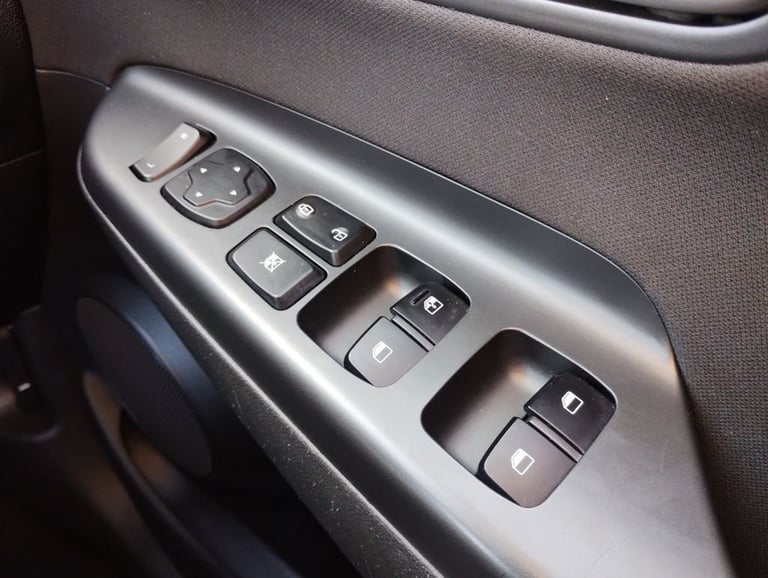 2018 Hyundai KONA 1.0 T-GDi Blue Drive SE SUV 5dr Petrol Manual Euro 6 (s/s) (120 ps) HATCHBACK P...