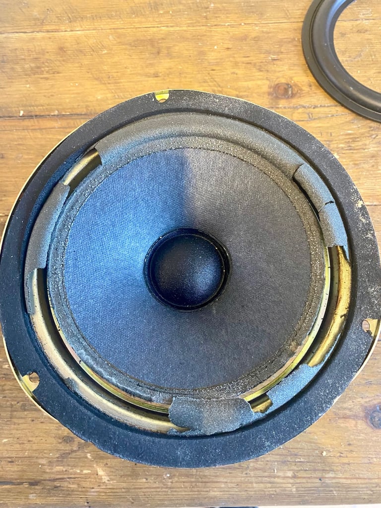Kef reference model 1 hifi speakers