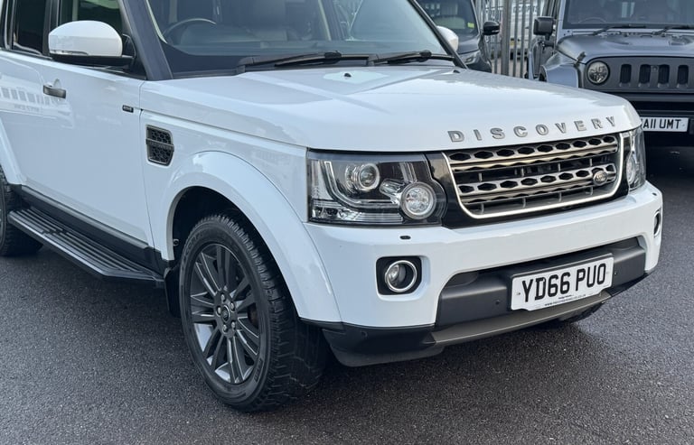 2016 Land Rover Discovery 3.0 SD V6 Graphite SUV 5dr Diesel Auto 4WD Euro 6 (s/s) (256 bhp) ESTAT...