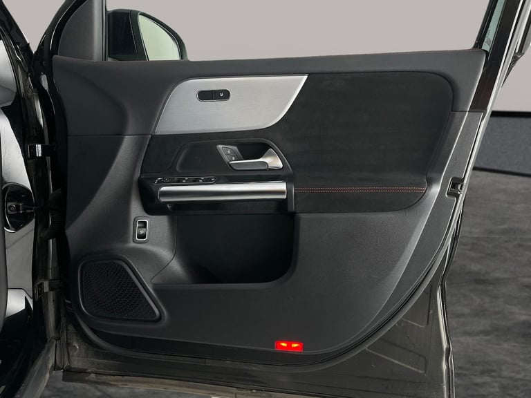 2022 Mercedes-Benz EQA EQA 250 66.5kWh AMG Line SUV 5dr Electric Auto (190 ps) - HEATED SEATS - W...